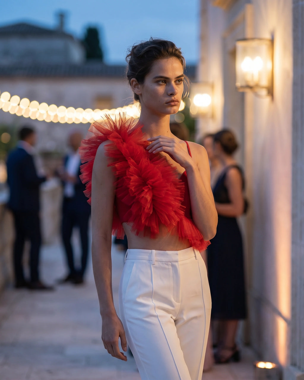 The Scarlet Ruffle Crop