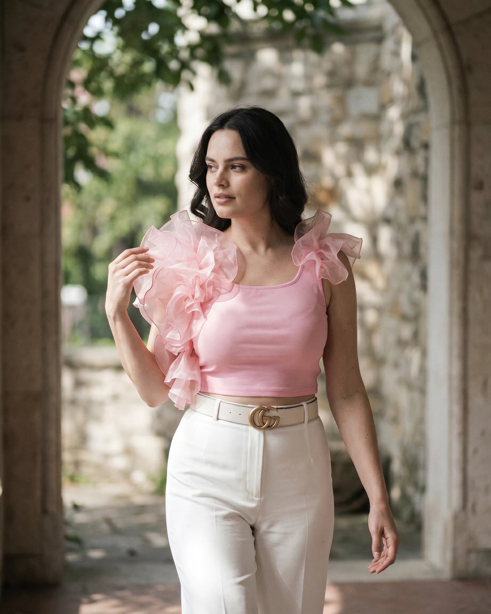 The Scarlet Ruffle Crop