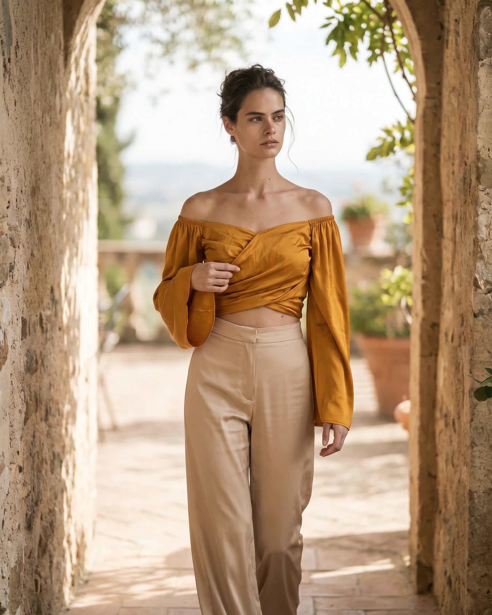 The Sienna Bell Sleeve Crop